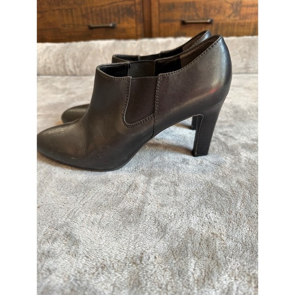 Women's Franco Sarto Black Heeled Booties - Picture 6 of 9